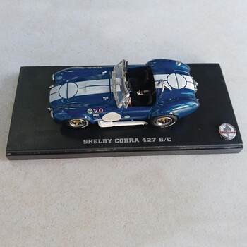 Diecast revell shelby cobra 427 1:43